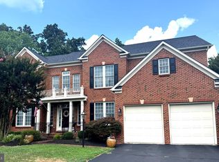 43110 Kingsport Dr, Leesburg, VA 20176