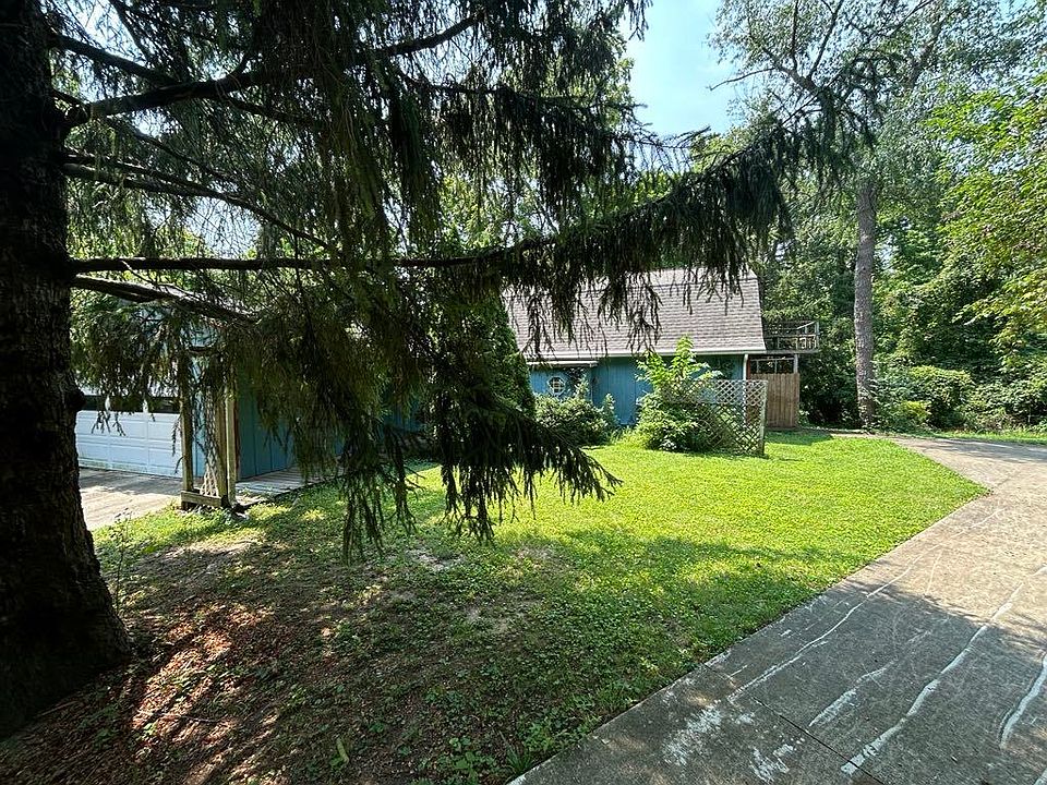 1st image of 343 Hickory Ct