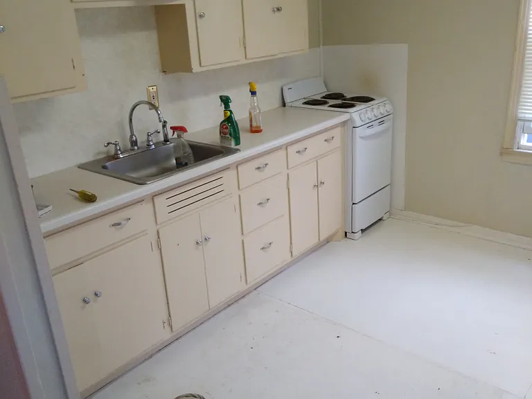 1217 4th Ave #5 — Photo 1