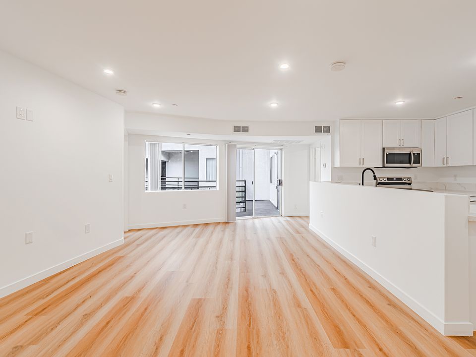 1st image of 1755 N El Cerrito Pl #405