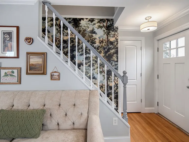 312 Boght Rd — Photo 8