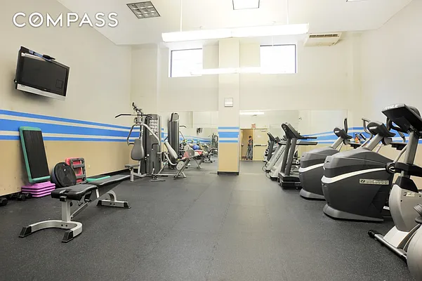 Rented by Compass | media 40