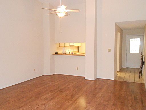 5th image of 1055 Kensington Park Dr Unit 509