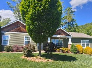 15 Vista Cove Ct, Candler, NC 28715