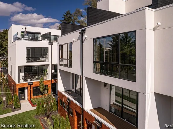 533 E Harrison Ave Unit 19, Royal Oak, MI 48067