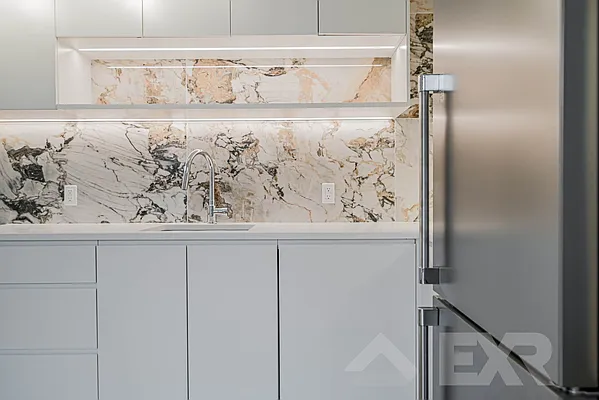 Rented by EXR | media 2