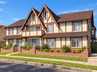 18521 Prairie St, Northridge, CA 91324