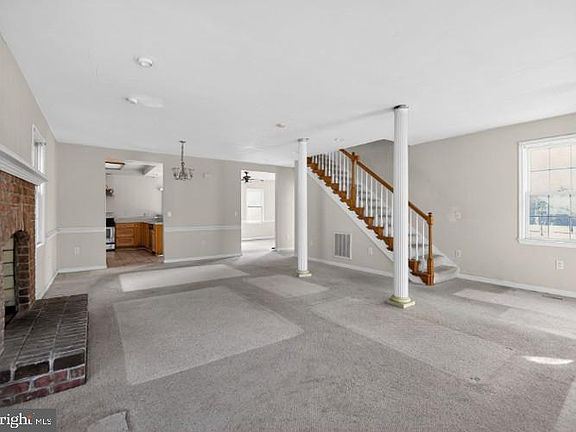 5th image of 1225 Bells Mill Rd