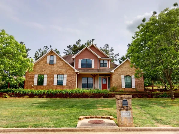 1010 Dove Creek Dr, Athens, TX 75751