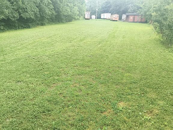 4th image of 785 Horsebranch Rd