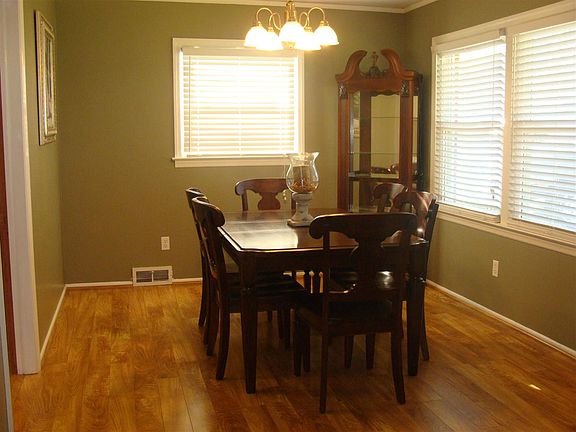 5th image of 408 Ravenal Rd