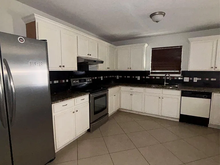 5600 War Admiral Dr — Photo 6