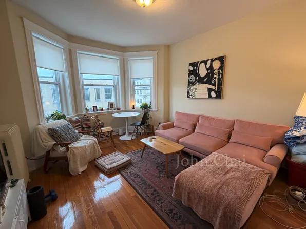 99 Gordon St, Boston, MA