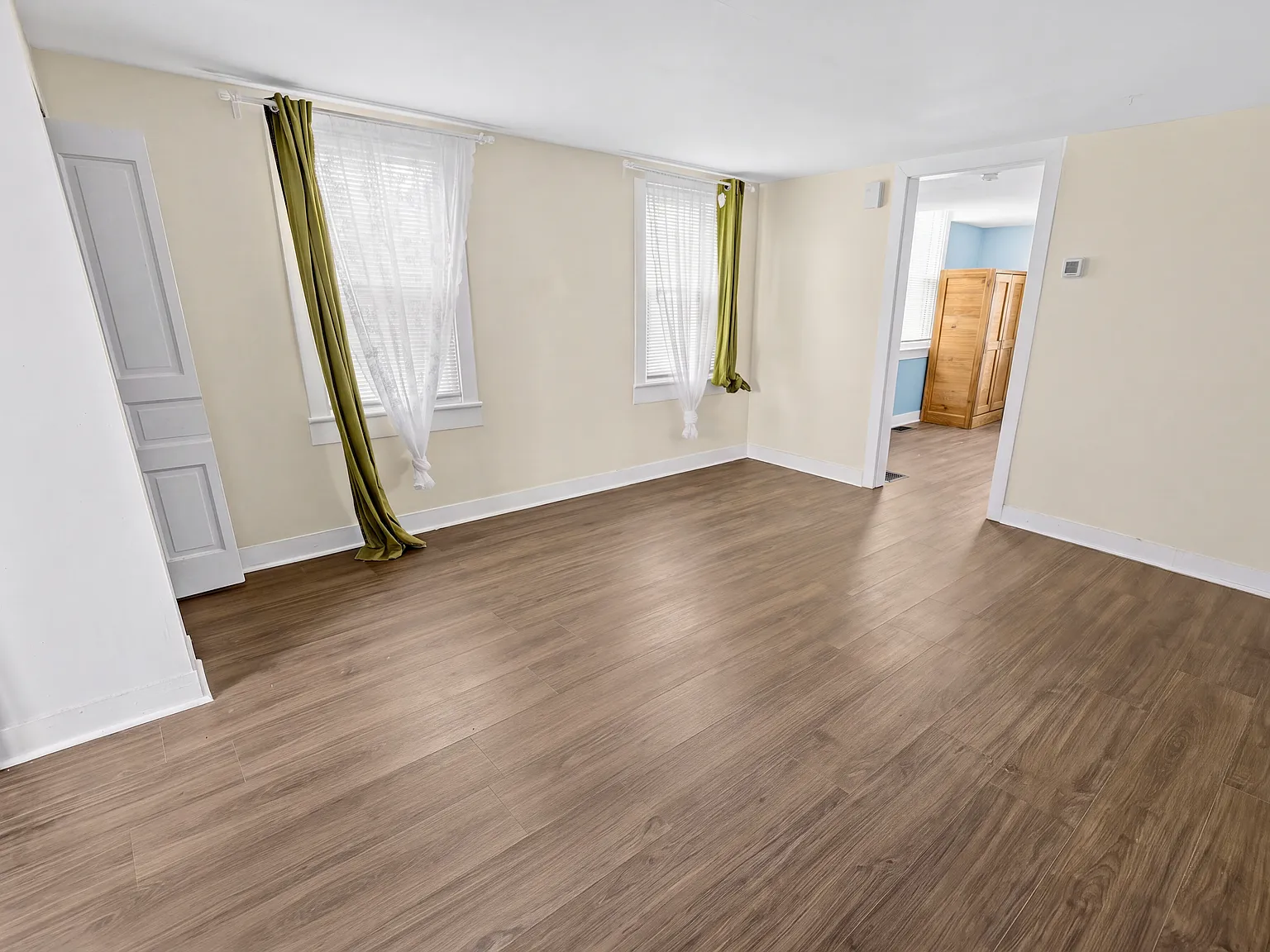 3 bed, 1.5 bath, 1170 sqft, $1,850 — Photo 4