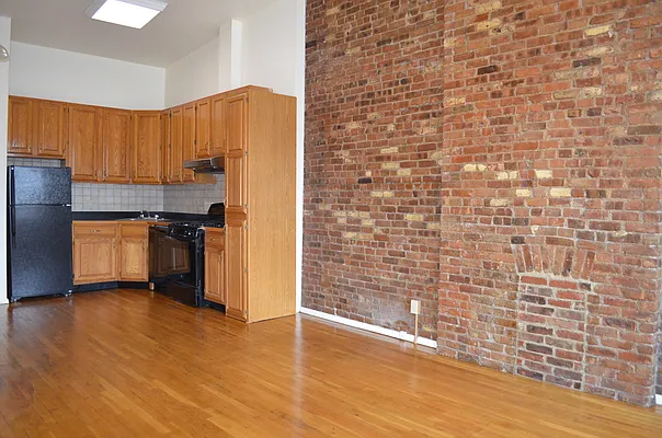 Rented by Brooklyn Landmark Real Estate | media 2