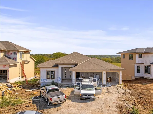 14179 S Houston St, Olathe, KS 66061