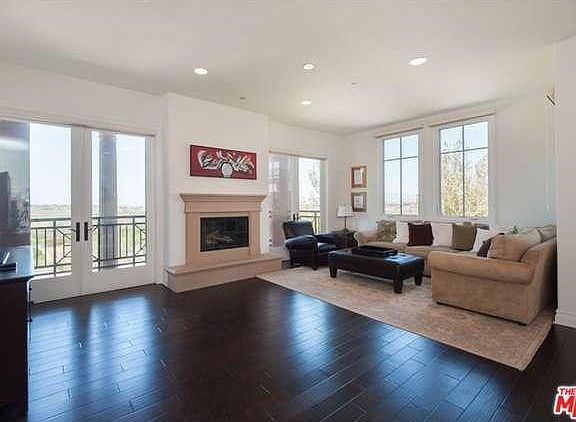3rd image of 6241 Crescent Park W Unit 303
