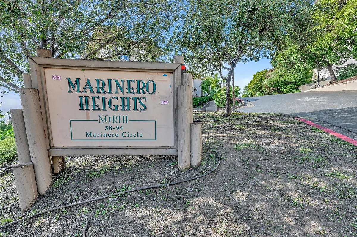 Building Photo - 60 Marinero Cir
