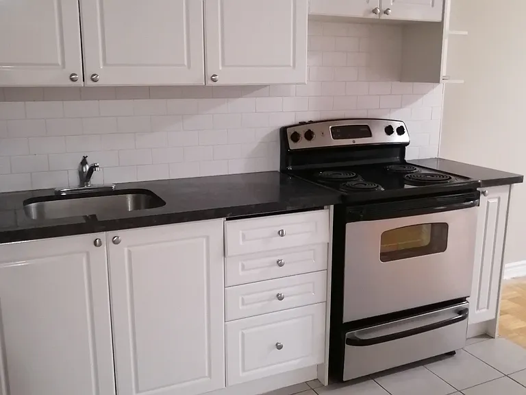470 Sentinel Rd — Photo 9