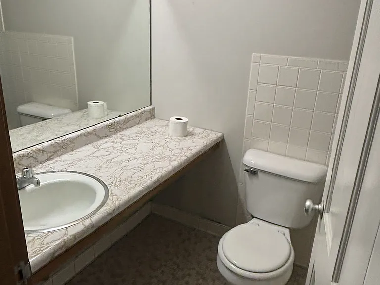 429 Somerset Ave #31 — Photo 4