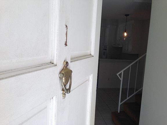 3rd image of 1678 Federal Ave APT 1