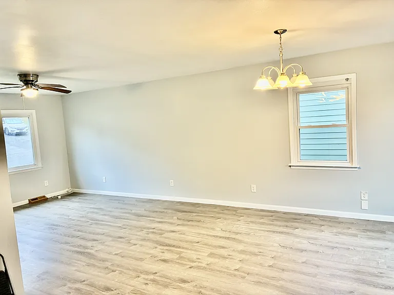112 Peabody St — Photo 3