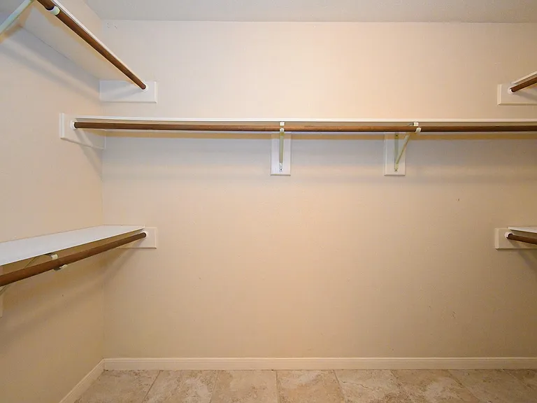 16302 Ash Point Ln — Photo 23