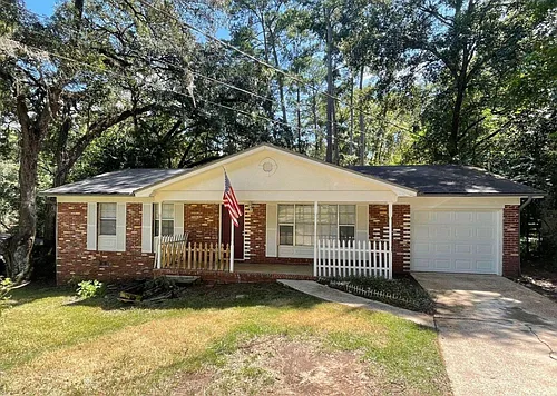 2413 Mayfair Rd Photo 1