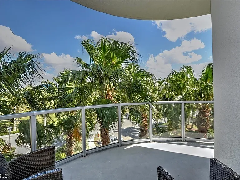 3000 Oasis Grand Blvd #407 — Photo 19
