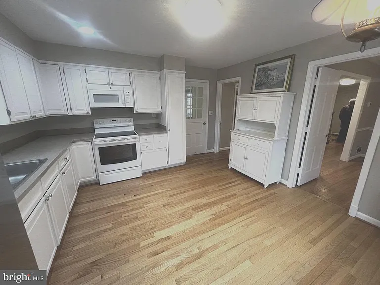 5600 Beam Ct — Photo 16