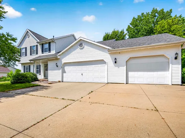 W6788 Windward Dr, Greenville, WI 54942