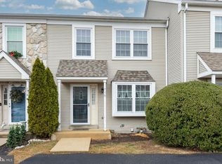 716 Heather Ln, Upper Chichester, PA 19014