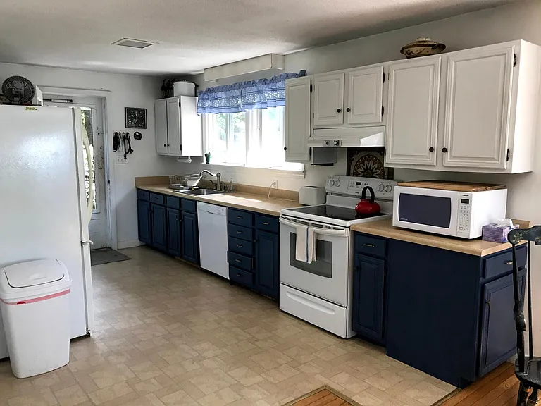 23 Rockwood Ln — Photo 3