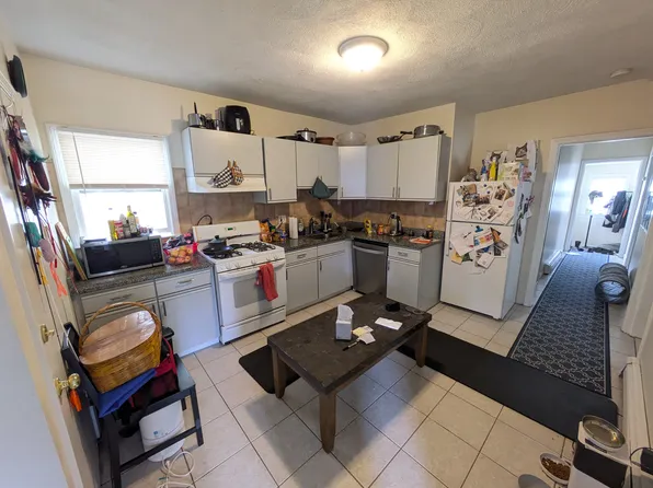 83 Yorktown St, Somerville, MA