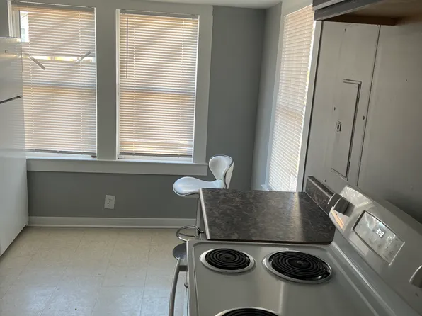 2813 Troy Dr, Winston Salem, NC 27107
