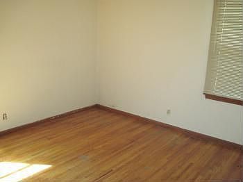 4th image of 8918 Knox Ave S