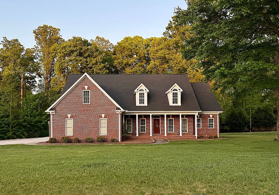 1st image of 205 River Ridge Rd