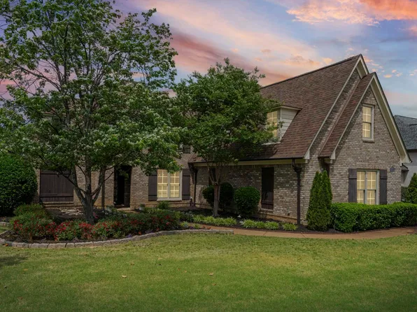 10220 Herons Ridge Dr, Lakeland, TN 38002