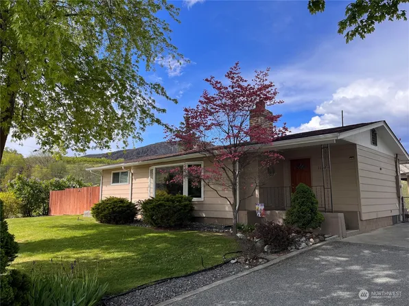 1127 Central Avenue, Oroville, WA 98844