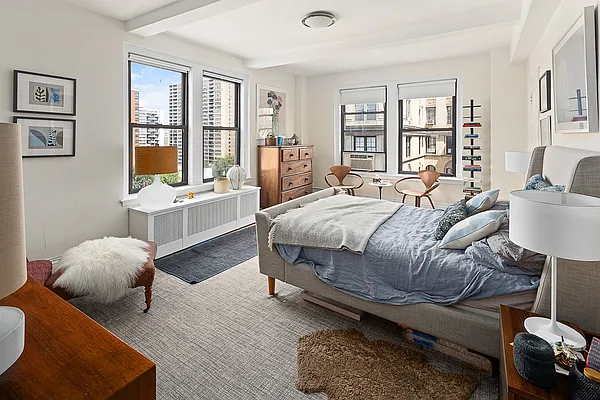 Rented by Yangtze Hudson LLC | media 14