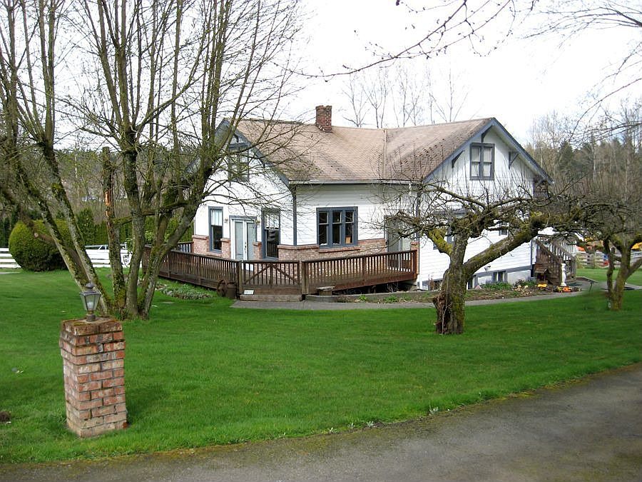 1st image of 2915 103rd Ave SE