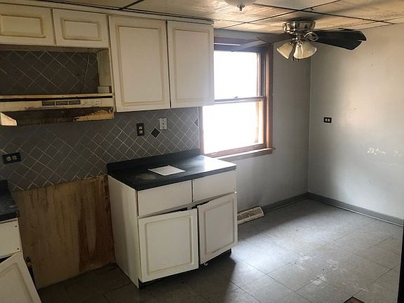 3rd image of 9329 S Saginaw Ave