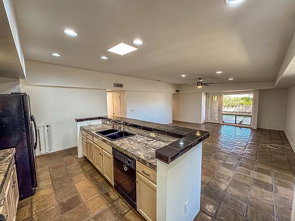 5th image of 6 S Shadow Creek Pl