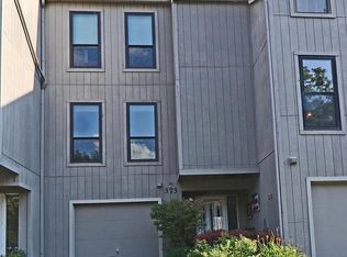 373 Olentangy Forest Dr, Columbus, OH 43214