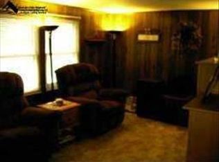 179 Brookshore Dr, Chippewa Lake, OH 44215