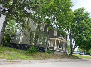 13 Lowell St, Calais, ME 04619