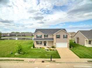 3064 E Stone Creek Blvd, Urbana, IL 61802