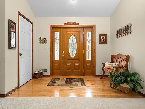 4th image of 4611 Audubon Dr