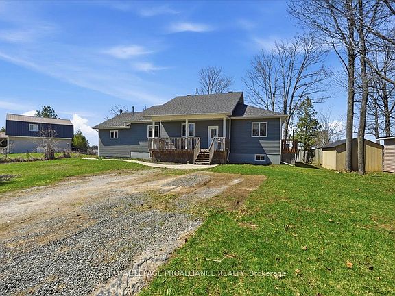 3rd image of 162 Puffball Inn Rd