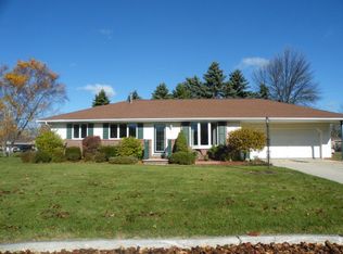 823 Cherry Ct, Kewaunee, WI 54216